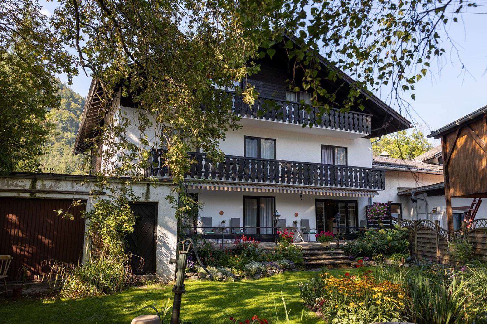 Hotel Alpenhof Oberau (Garmisch-Partenkirchen) Exterior foto